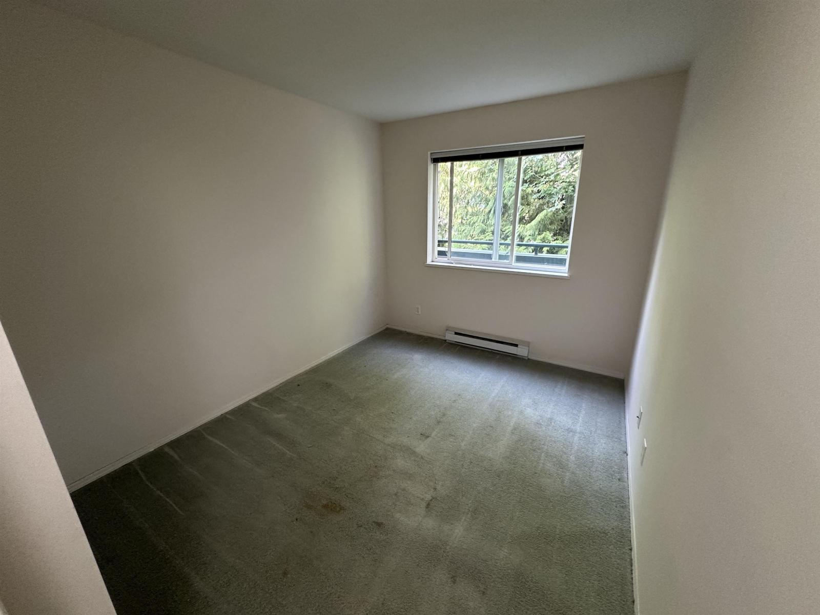 Photo 10 of 211 33708 King Road, Abbotsford BC