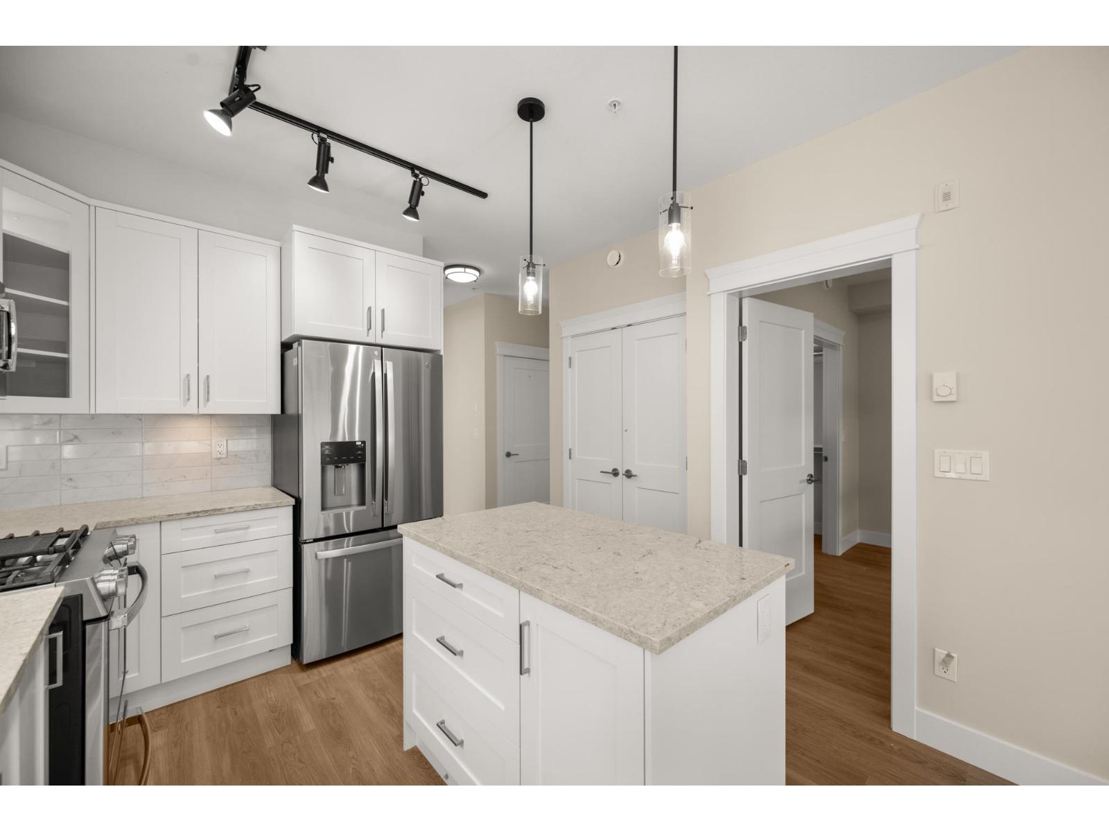 Photo 6 of 108 20926 83 Avenue, Langley BC