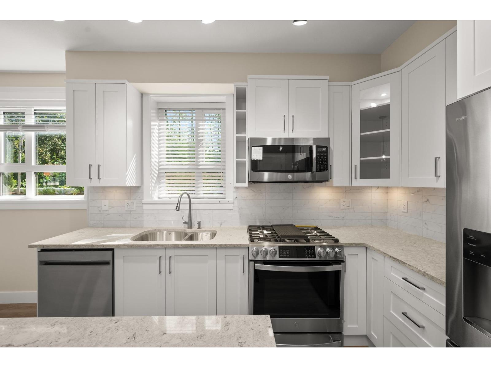 Photo 1 of 108 20926 83 Avenue, Langley BC