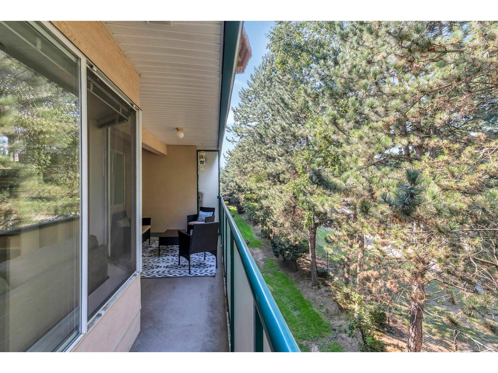 Photo 18 of 315 2964 Trethewey Street, Abbotsford BC