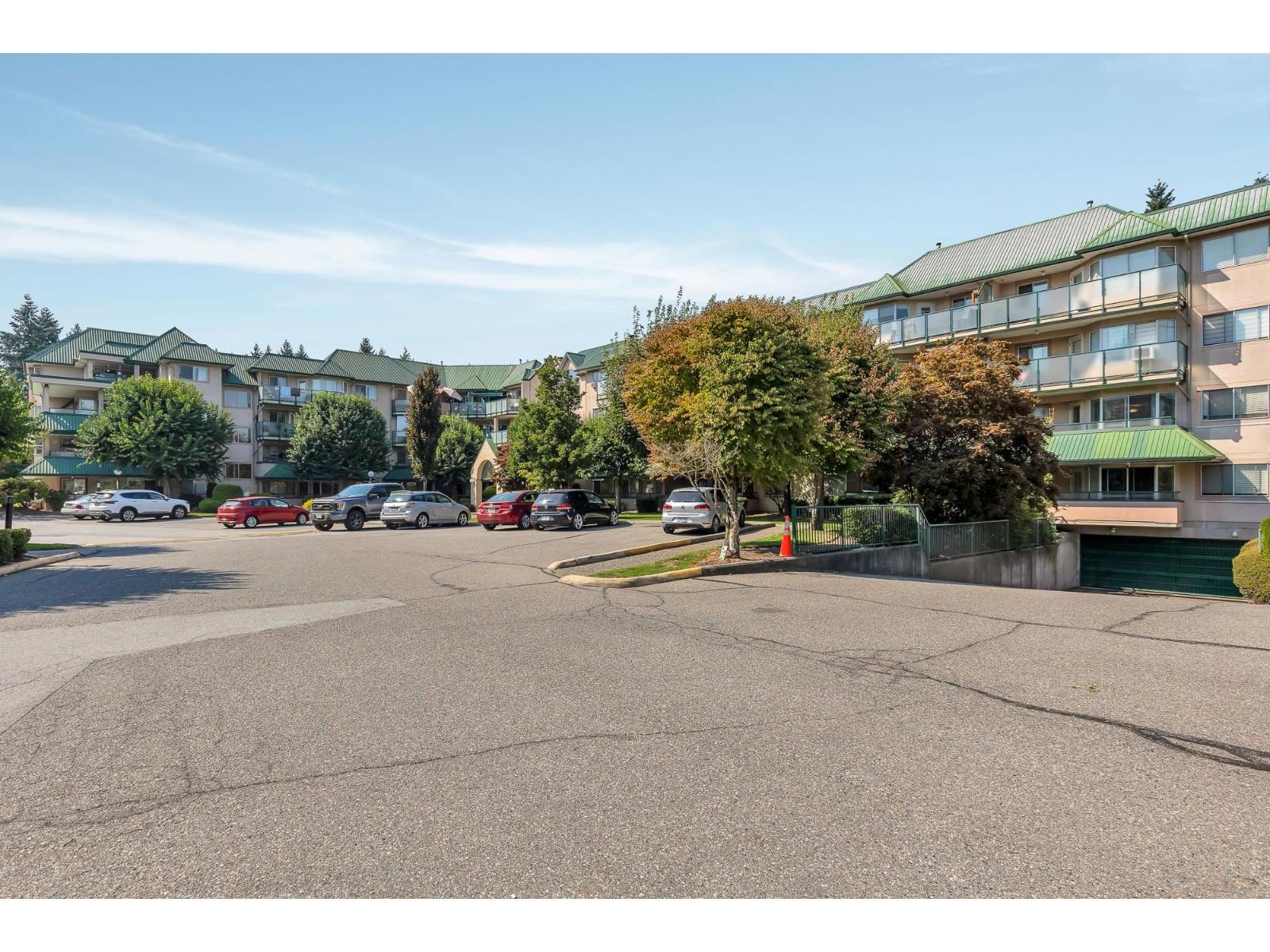 Photo 19 of 315 2964 Trethewey Street, Abbotsford BC