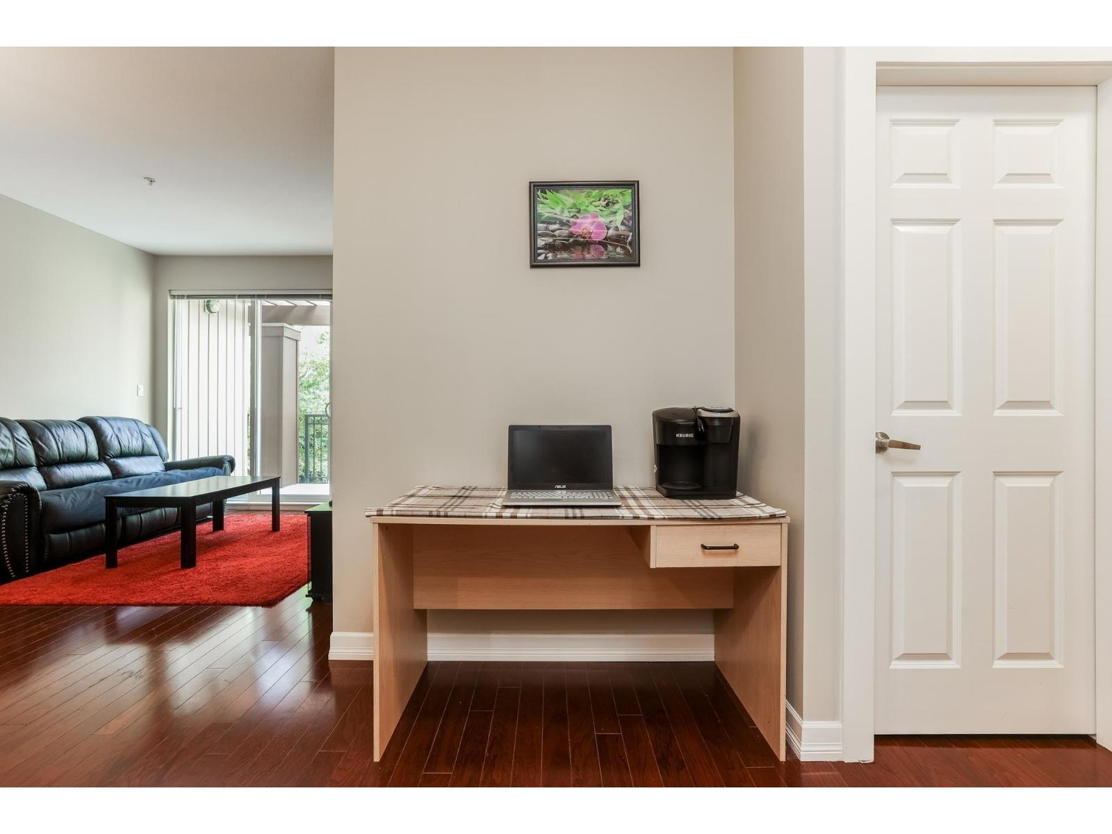 Photo 10 of 404 10237 133 Street, Surrey BC