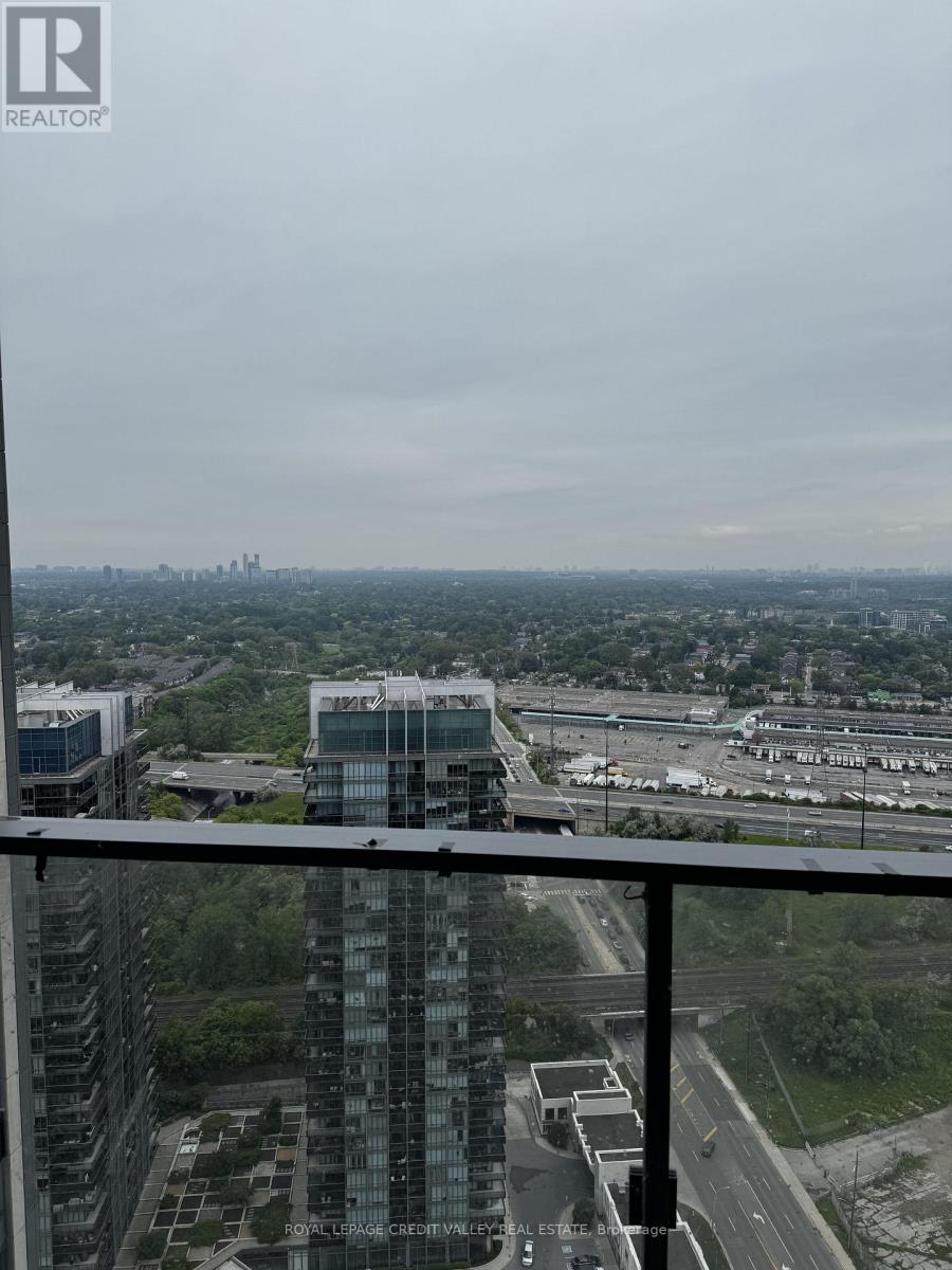 Photo 10 of 4006 10 Park Lawn Road, Toronto ON