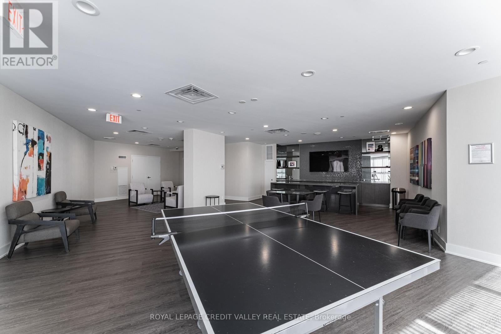 Photo 21 of 4006 10 Park Lawn Road, Toronto ON