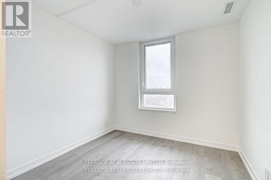 Photo 11 of 917 270 Dufferin Street, Toronto ON