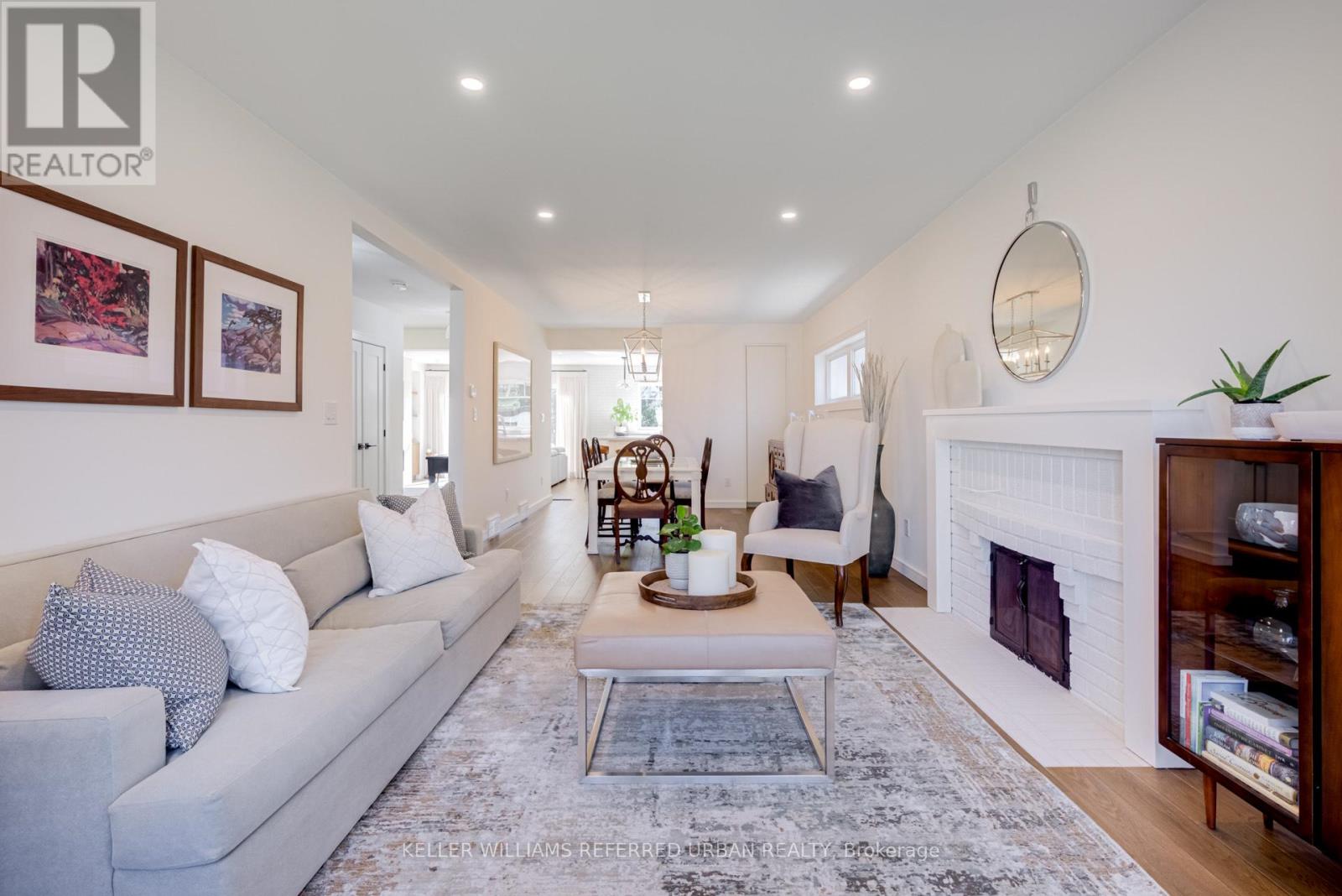 Photo 10 of 12 Wesley Avenue, Mississauga ON
