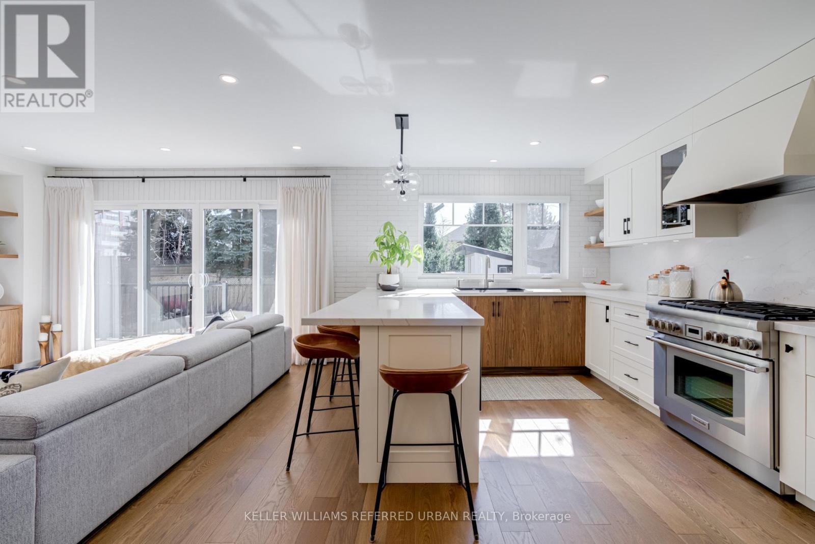 Photo 14 of 12 Wesley Avenue, Mississauga ON