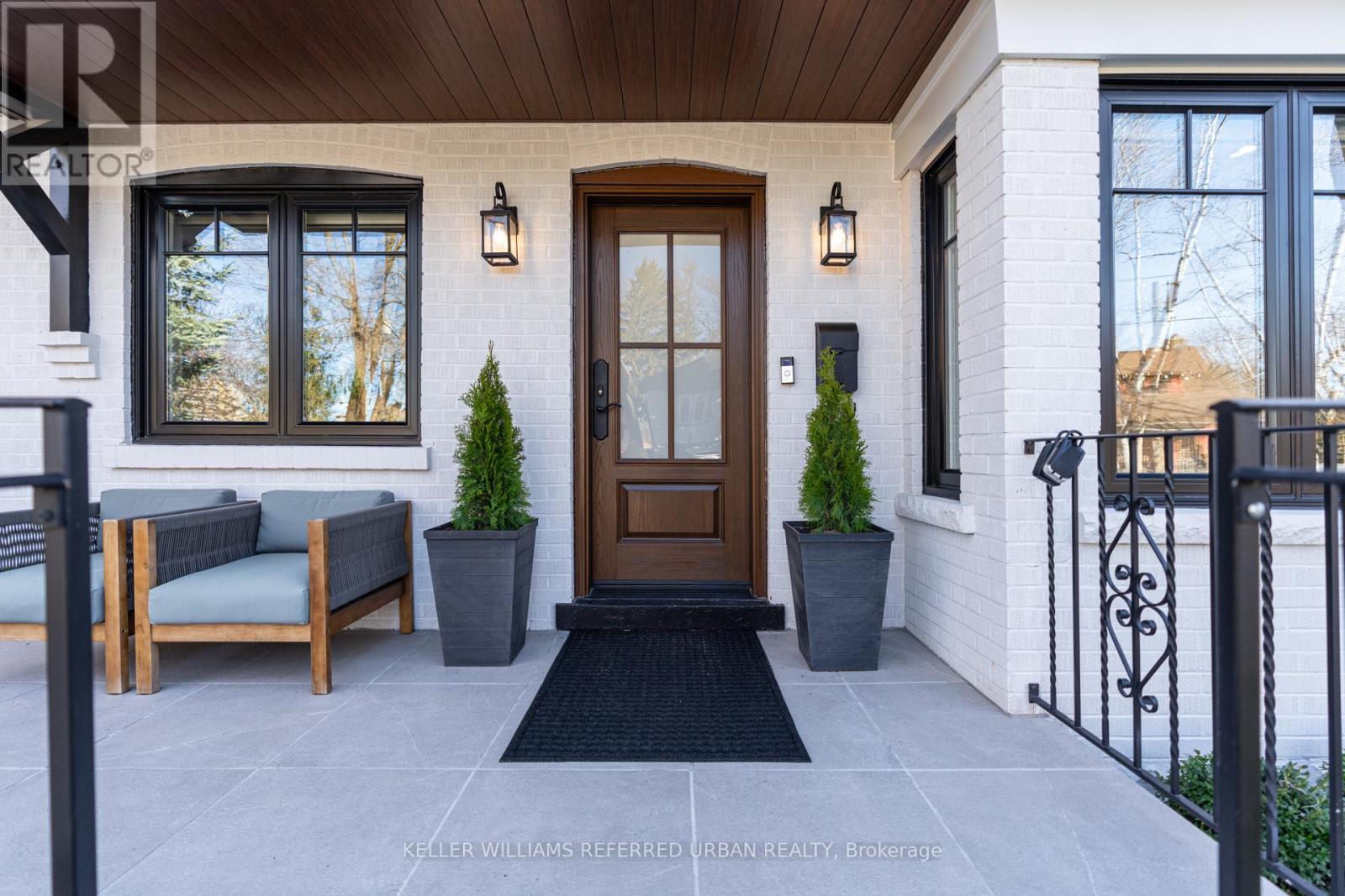 Photo 4 of 12 Wesley Avenue, Mississauga ON