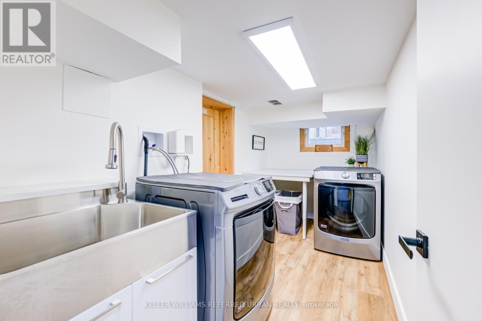 Photo 44 of 12 Wesley Avenue, Mississauga ON