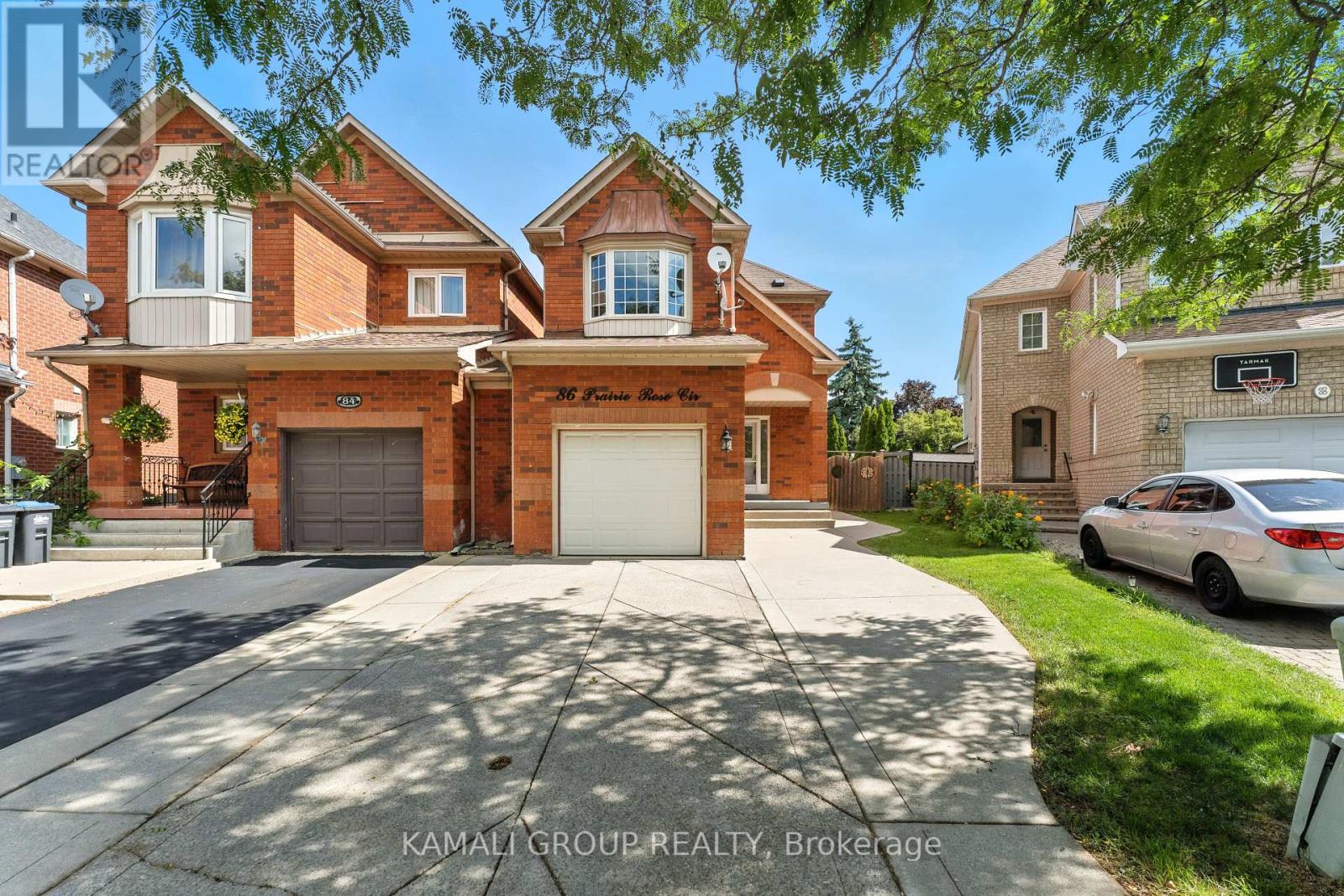 Photo 1 of 86 Prairie Rose Circle, Brampton ON