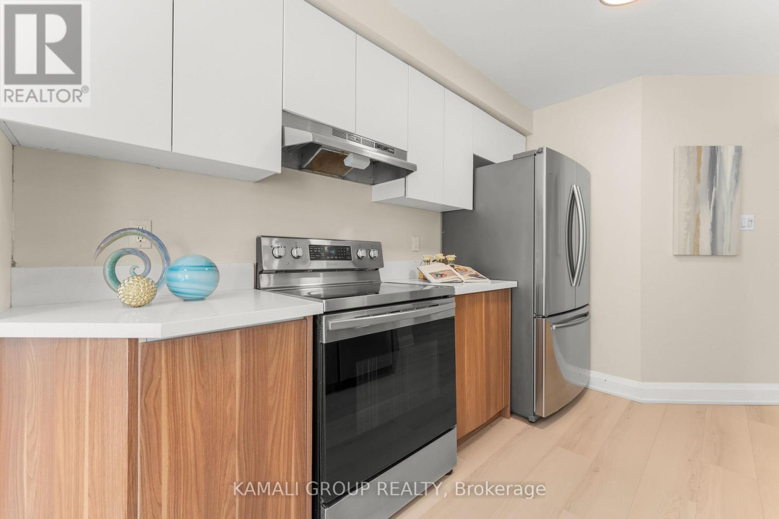 Photo 13 of 86 Prairie Rose Circle, Brampton ON