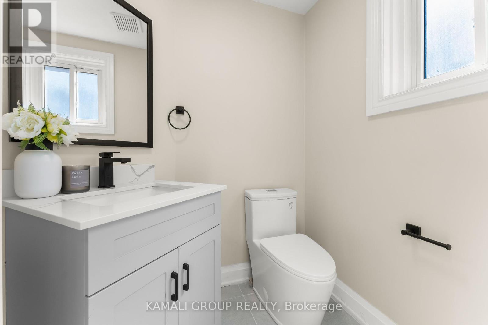 Photo 17 of 86 Prairie Rose Circle, Brampton ON