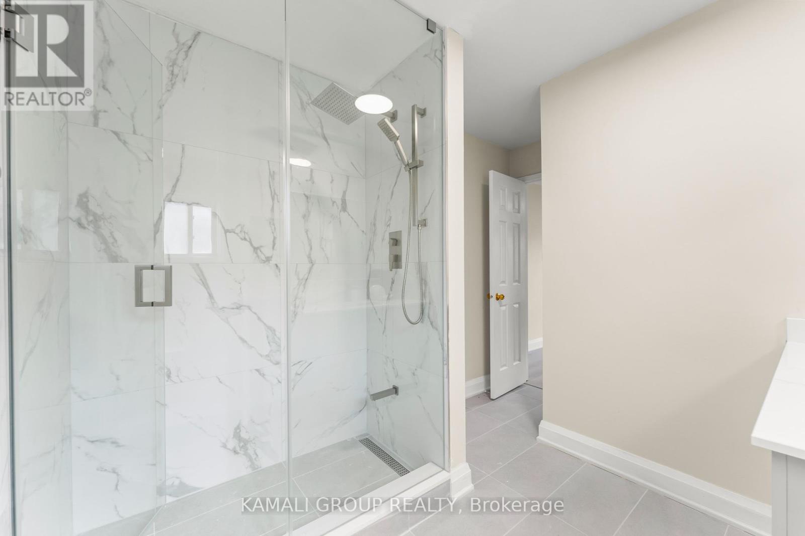 Photo 22 of 86 Prairie Rose Circle, Brampton ON