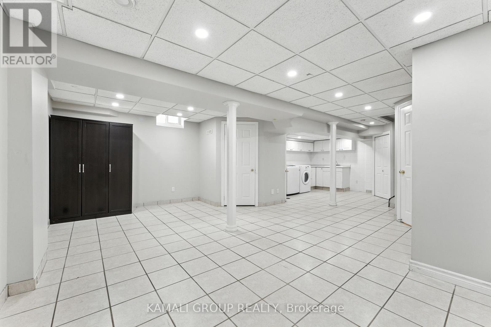 Photo 28 of 86 Prairie Rose Circle, Brampton ON