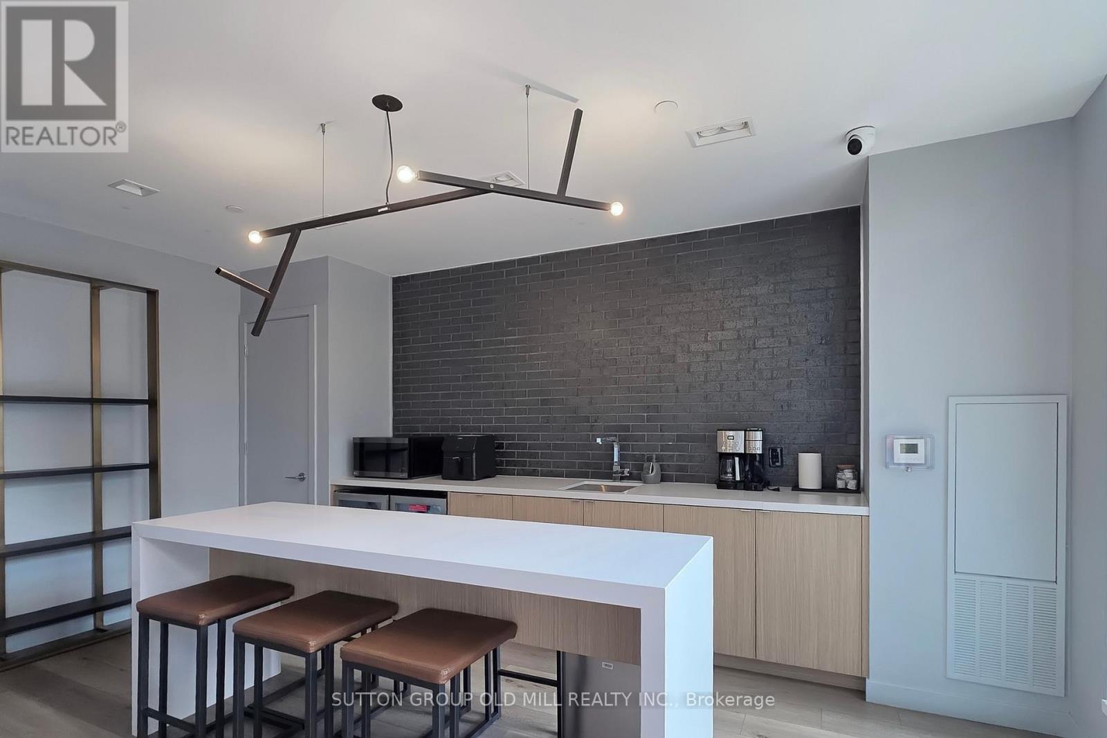 Photo 32 of 605 7 Smith Crescent, Toronto ON