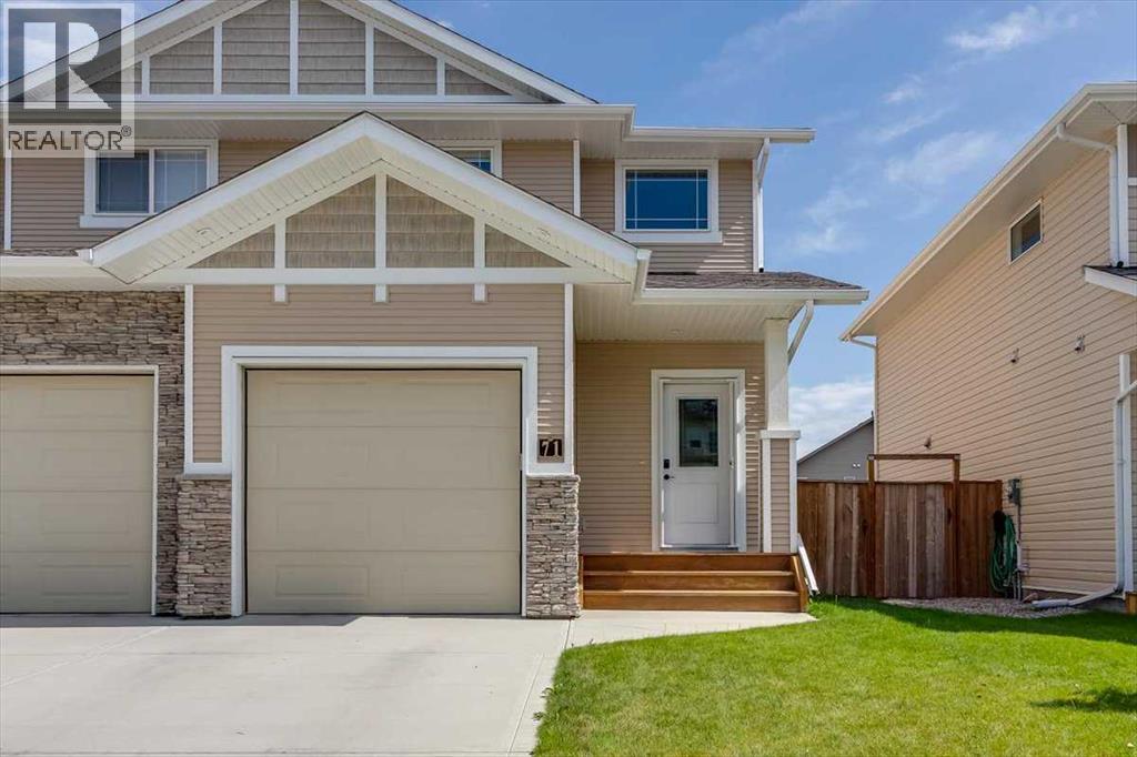 Photo 2 of 71 Thomlison Avenue, Red Deer AB