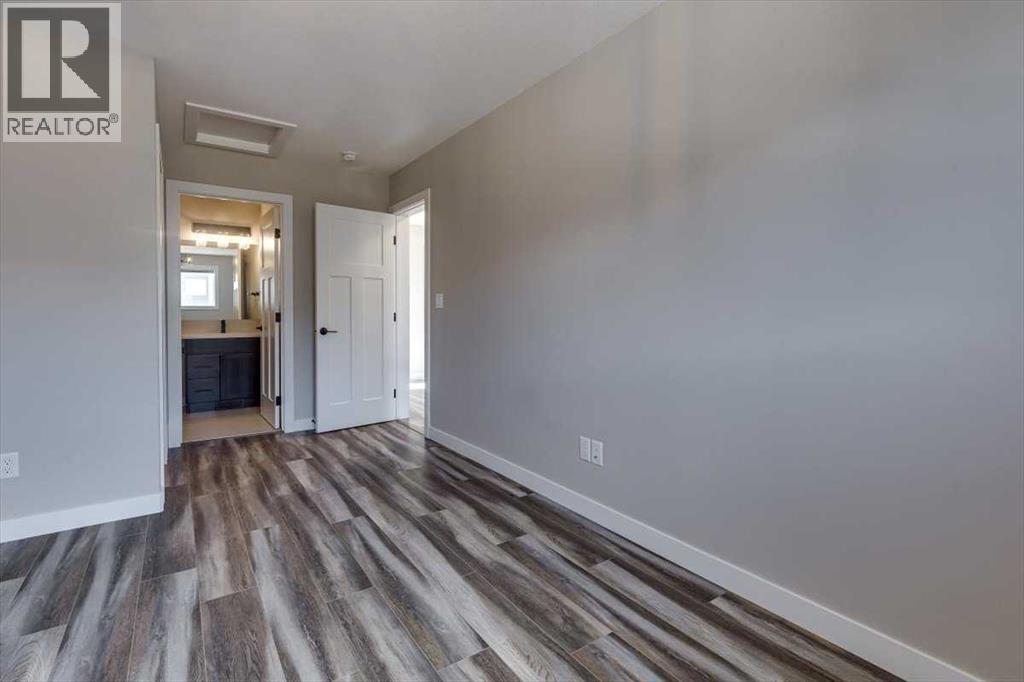 Photo 29 of 71 Thomlison Avenue, Red Deer AB