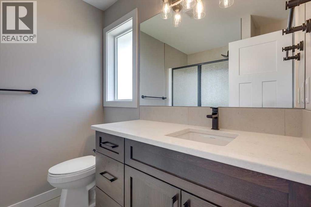 Photo 24 of 71 Thomlison Avenue, Red Deer AB