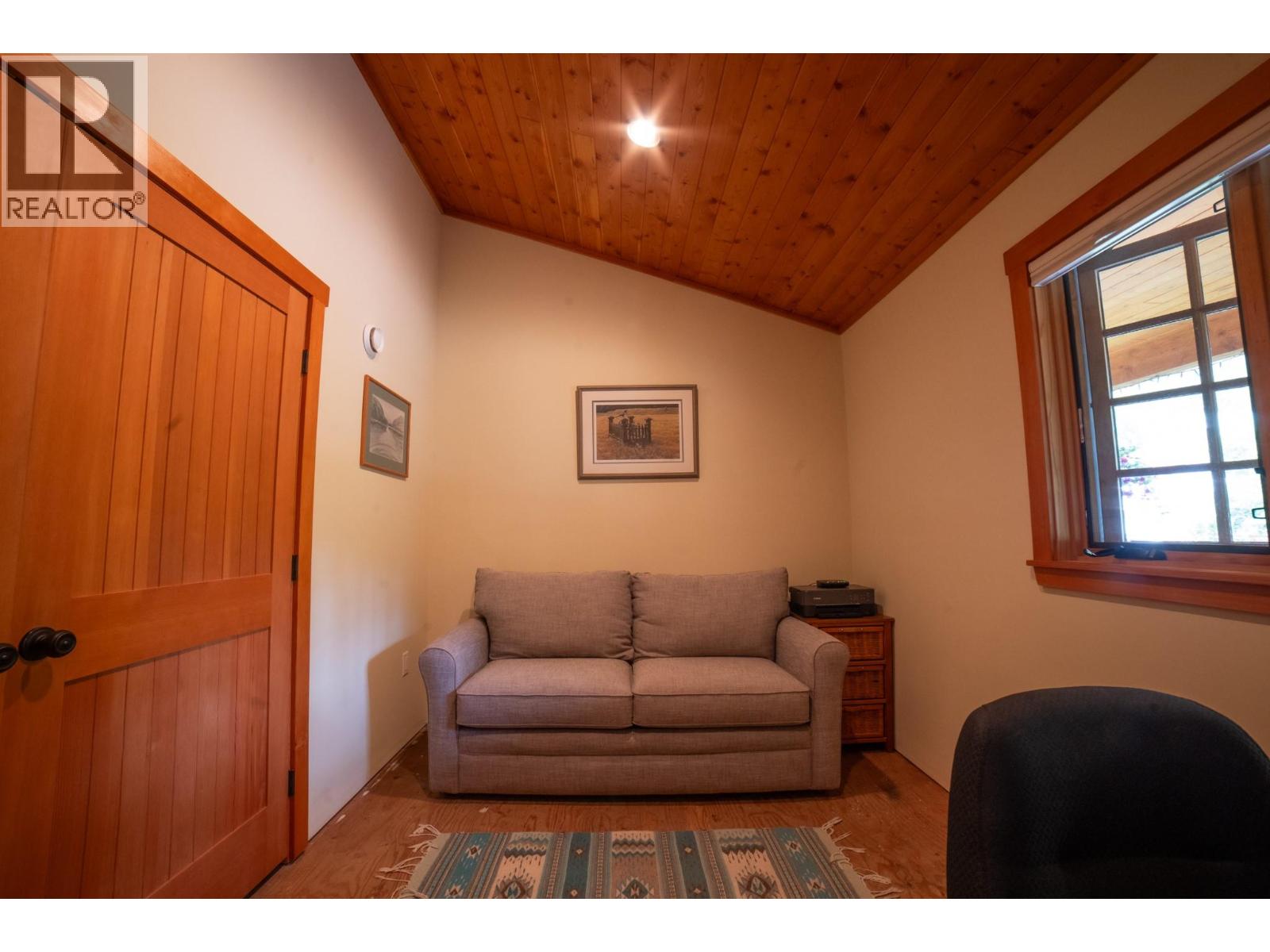 Photo 10 of 502 Turner Street, Silverton BC