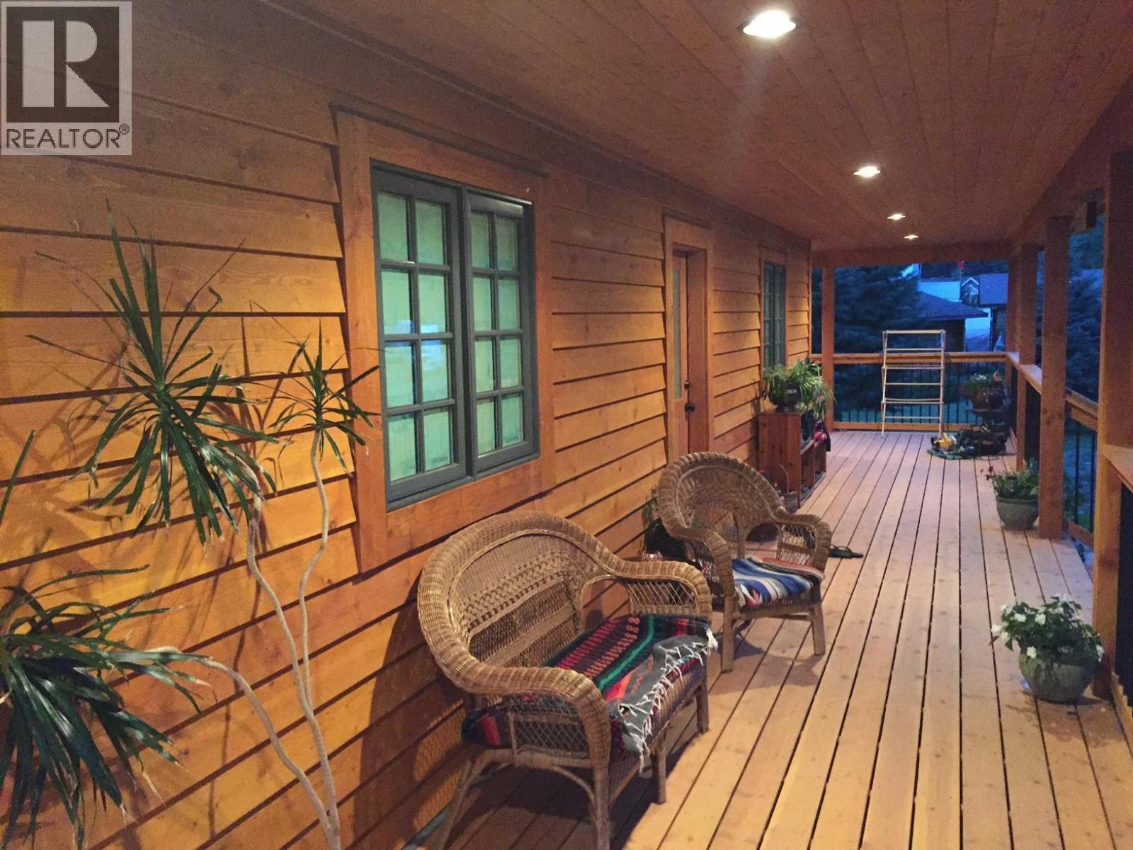 Photo 6 of 502 Turner Street, Silverton BC