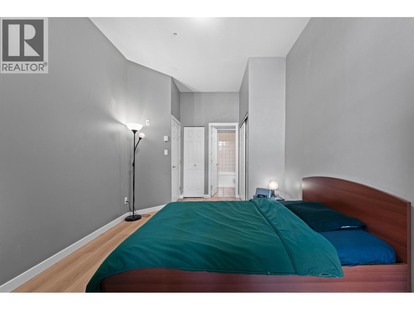 Photo 12 of 102 2102 W 38th Avenue, Vancouver BC