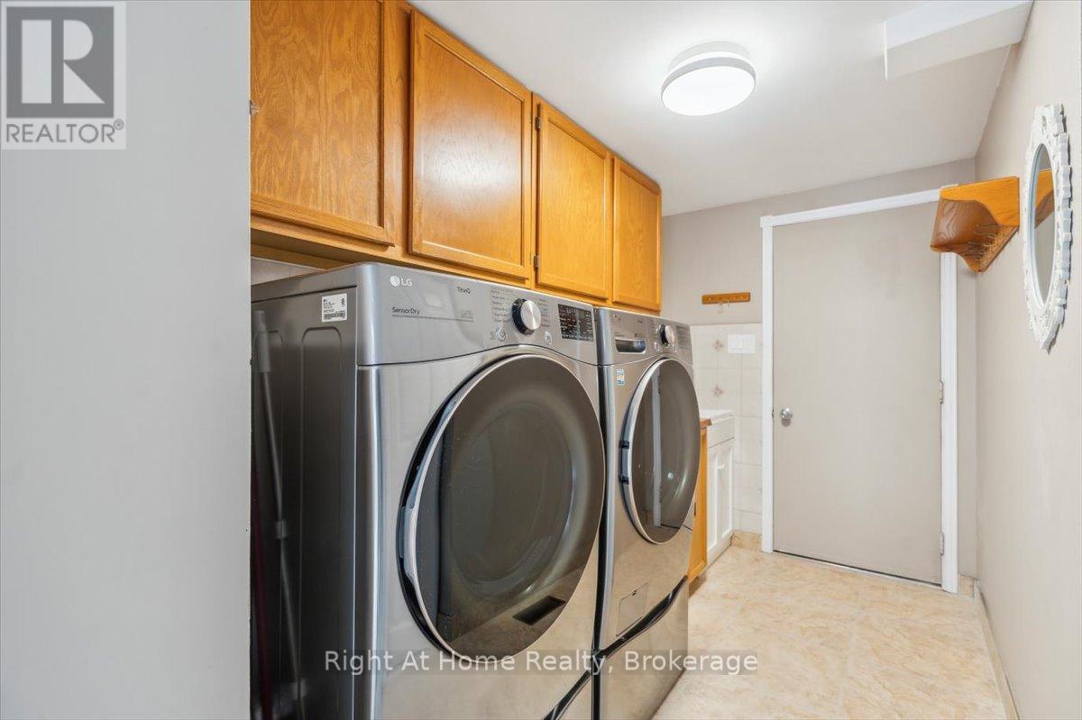Photo 13 of 236 Odonoghue Avenue, Oakville ON
