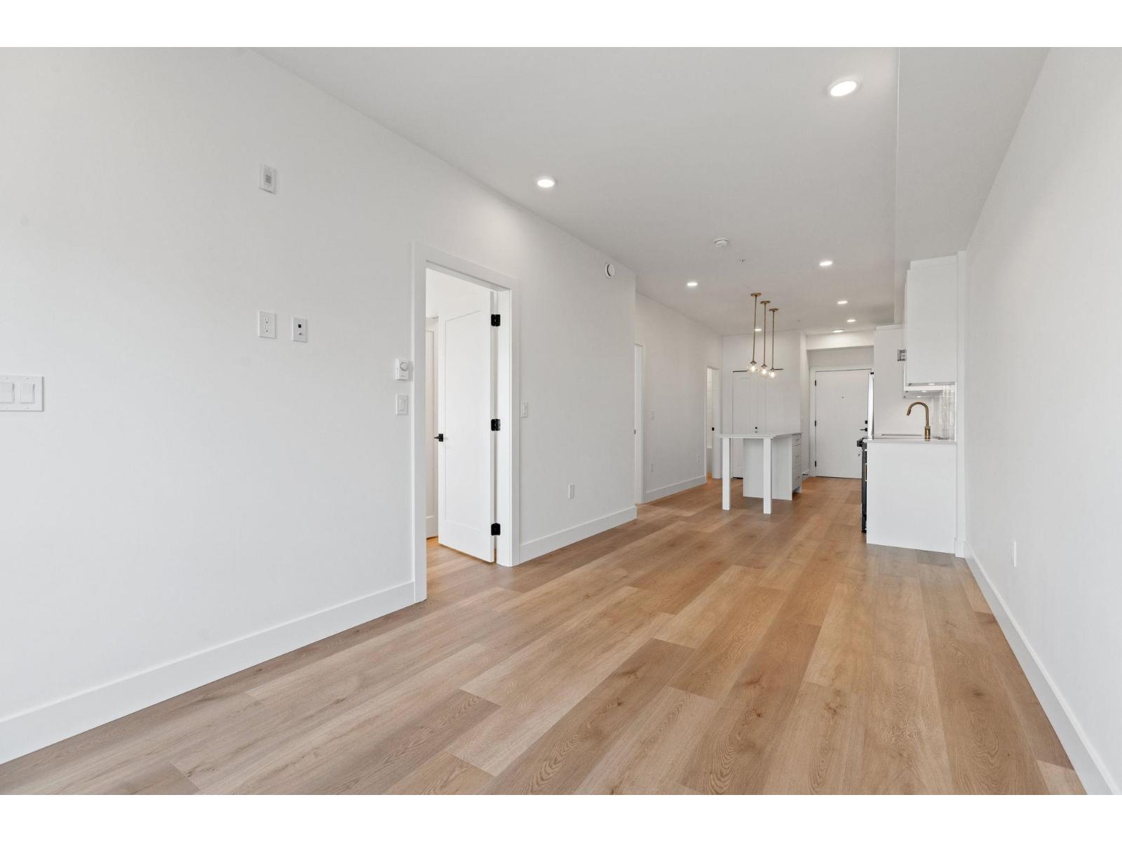 Photo 8 of 204 20286 72 B Avenue, Langley BC