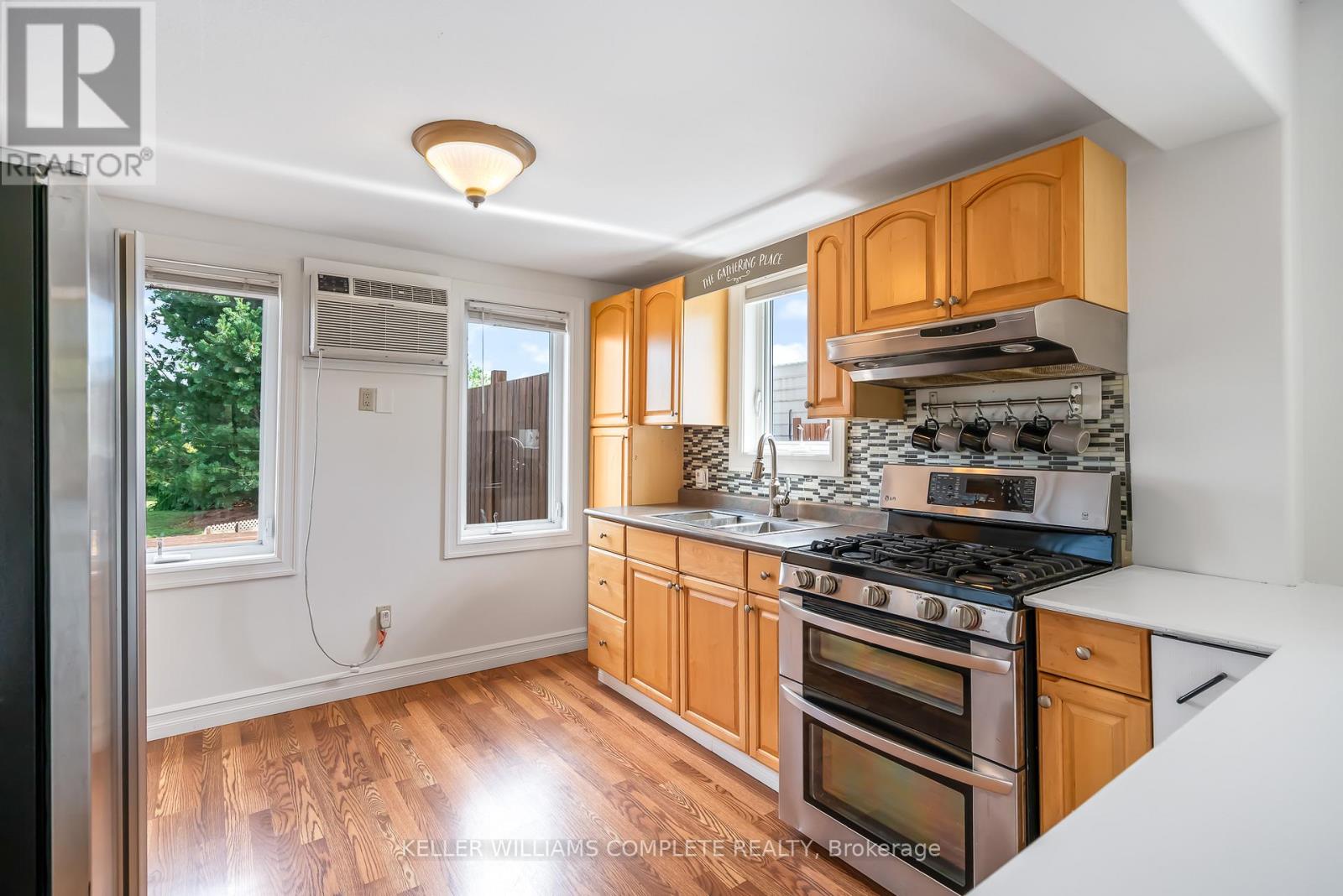 Photo 15 of 1076 Spears Road, Fort Erie ON