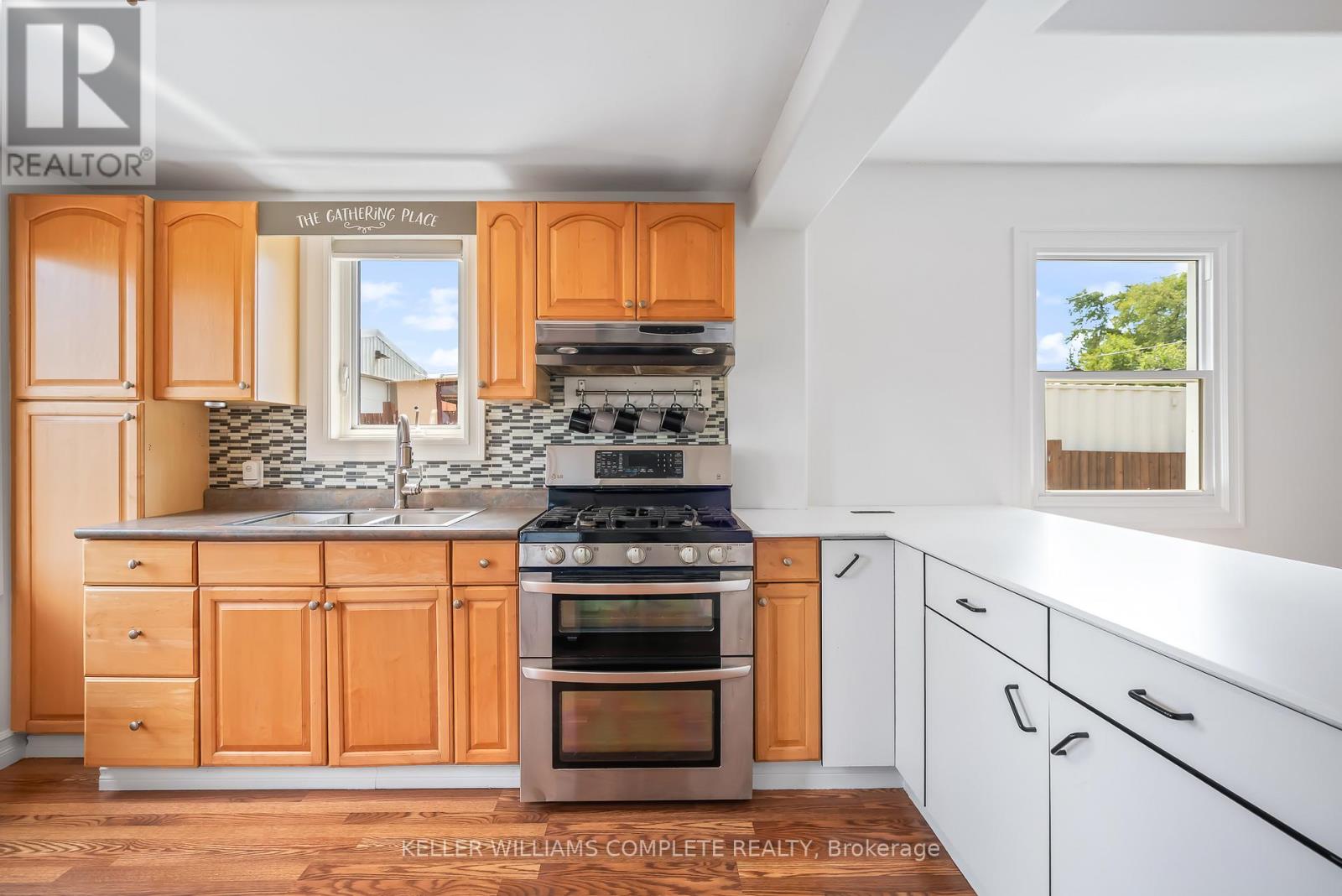 Photo 16 of 1076 Spears Road, Fort Erie ON