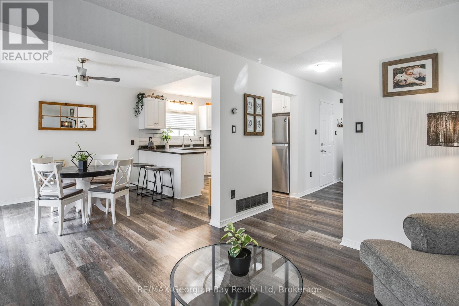 Photo 6 of 319 Ellen Street, Midland ON