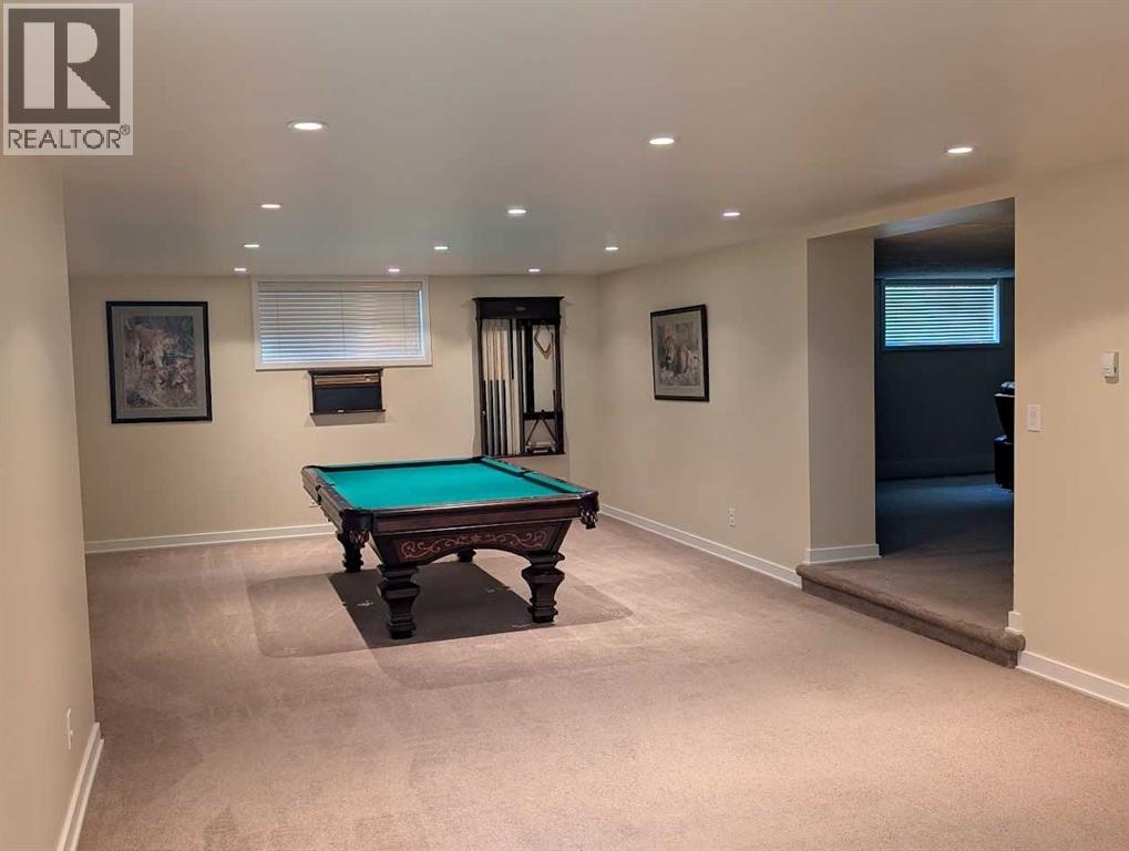 Photo 15 of 633 23 Avenue Ne, Calgary AB