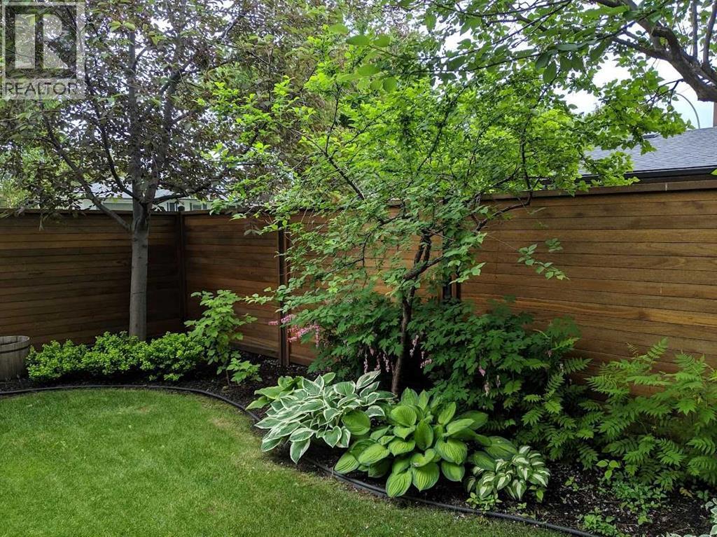 Photo 4 of 633 23 Avenue Ne, Calgary AB