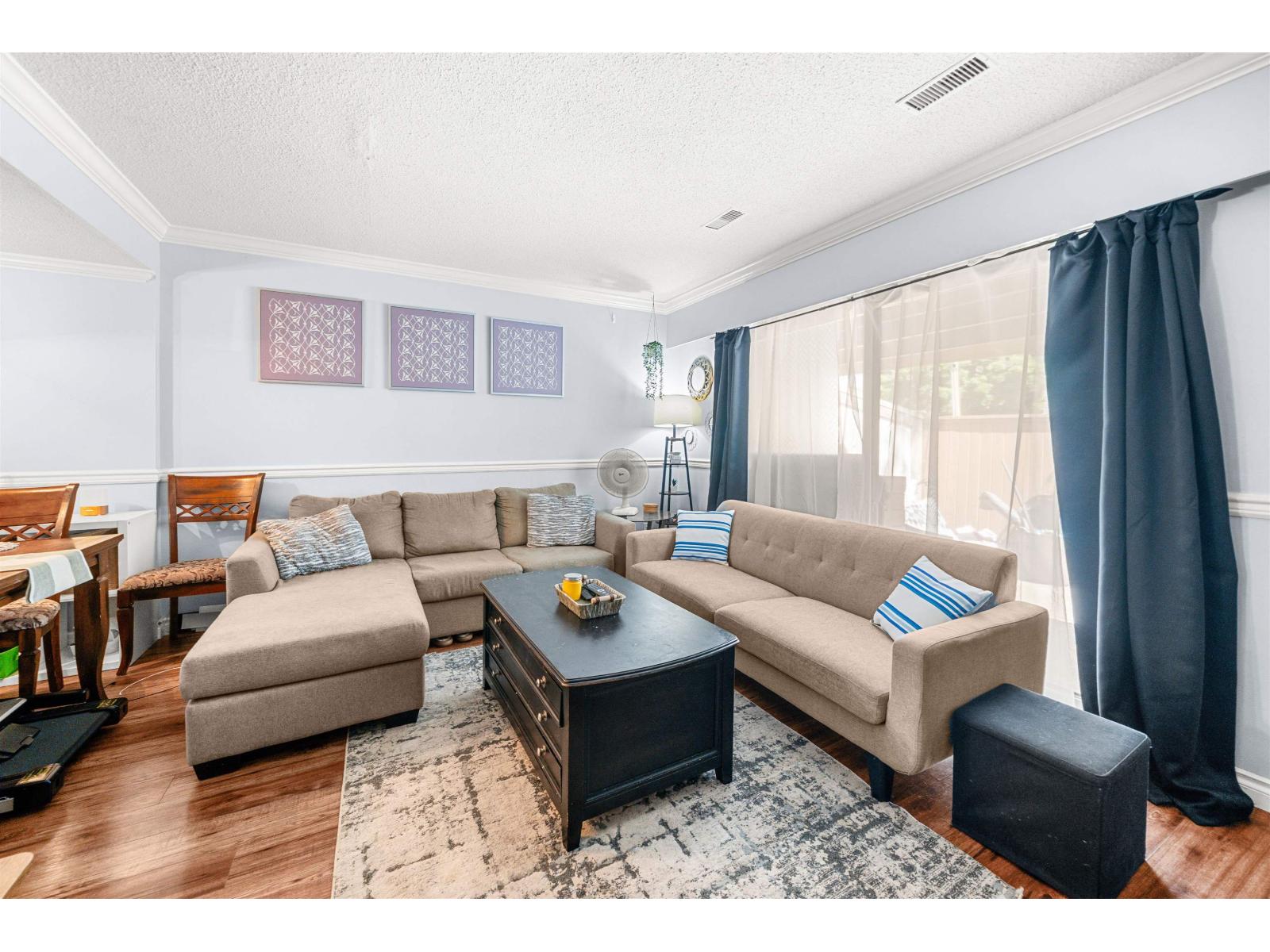 Photo 12 of 14 5271 204 Street, Langley BC