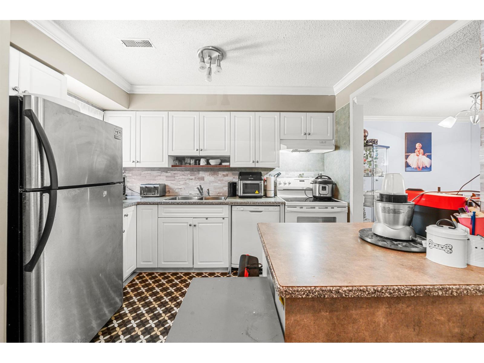 Photo 4 of 14 5271 204 Street, Langley BC