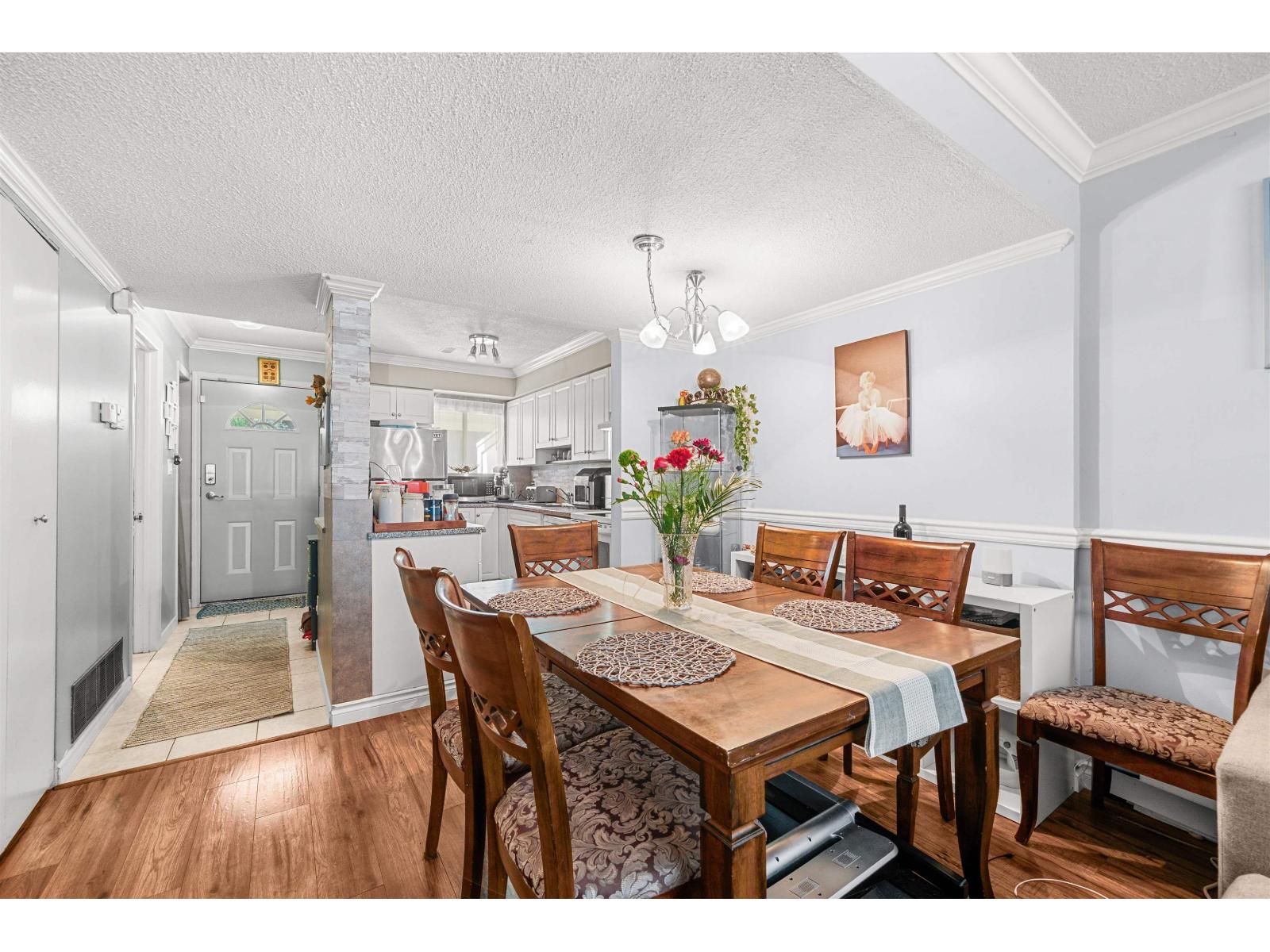 Photo 6 of 14 5271 204 Street, Langley BC