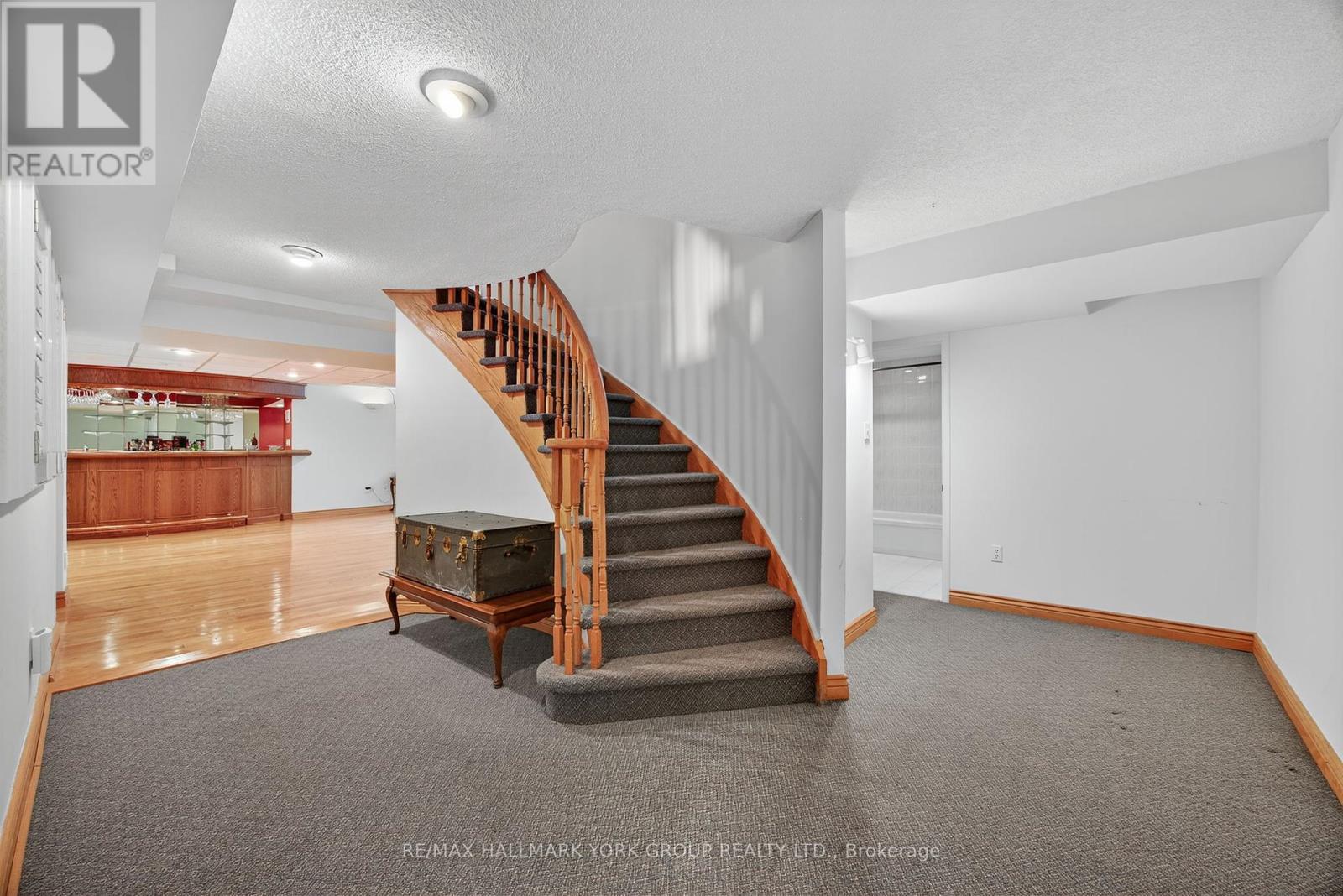 Photo 37 of 64 Craigleith Crescent, Richmond Hill ON