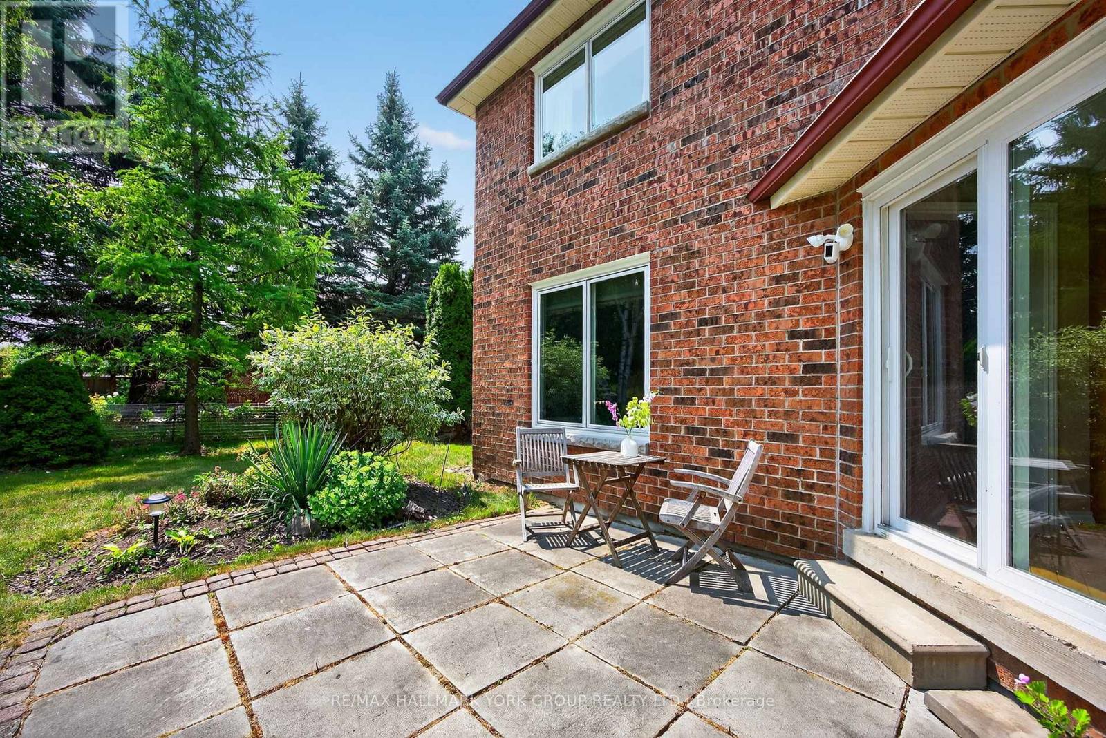 Photo 43 of 64 Craigleith Crescent, Richmond Hill ON