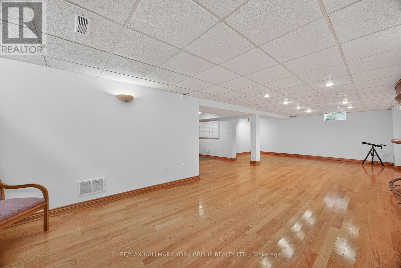 Photo 38 of 64 Craigleith Crescent, Richmond Hill ON