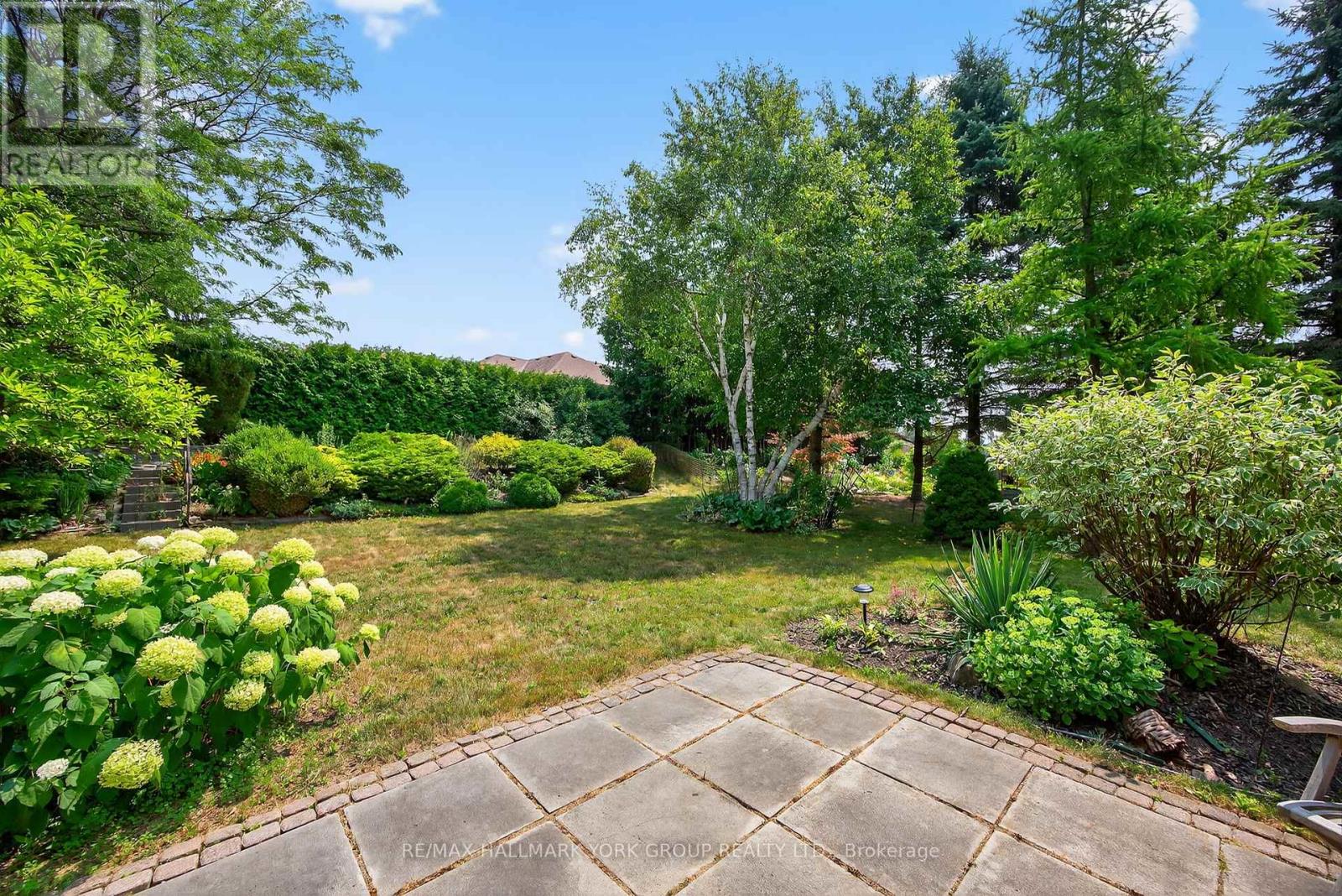 Photo 42 of 64 Craigleith Crescent, Richmond Hill ON