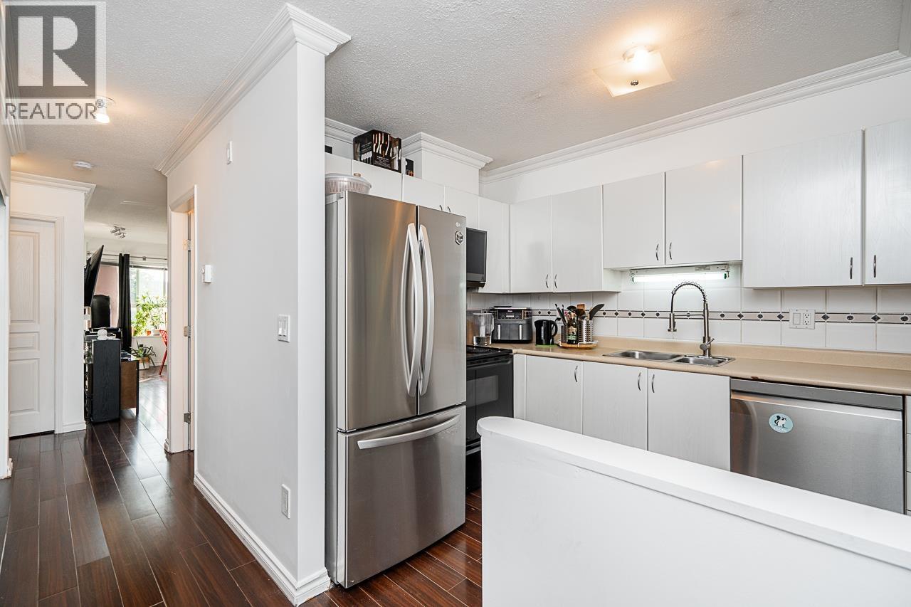 Photo 10 of 328 528 Rochester Avenue, Coquitlam BC