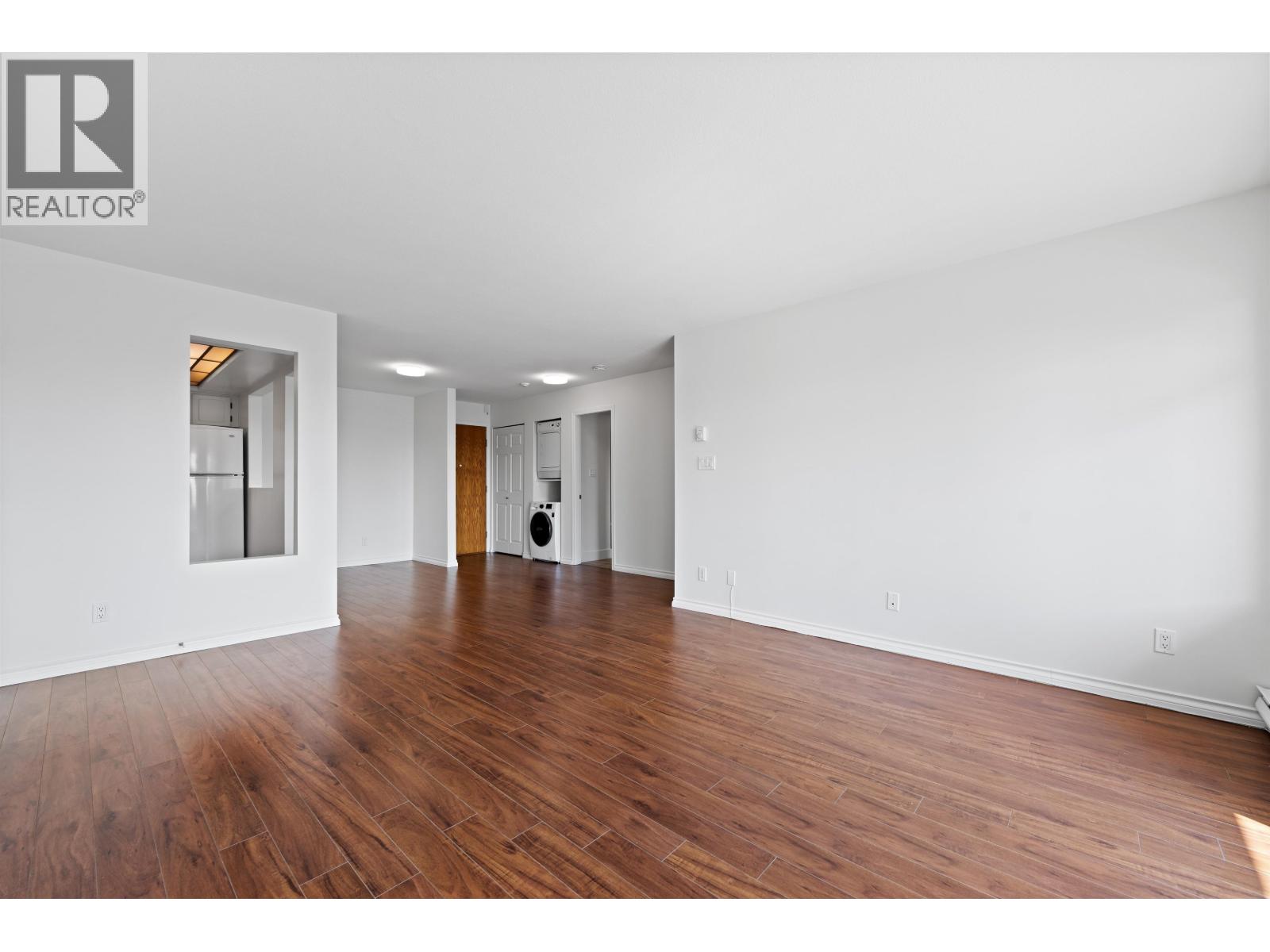 Photo 11 of 211 5335 Hastings Street, Burnaby BC