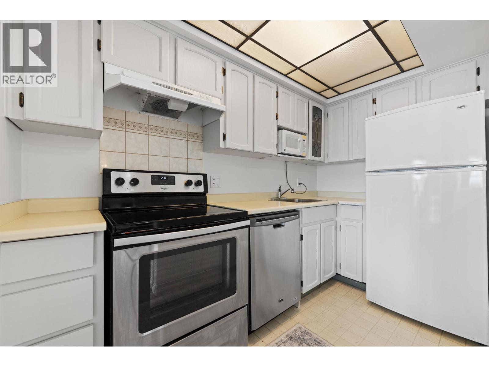 Photo 14 of 211 5335 Hastings Street, Burnaby BC