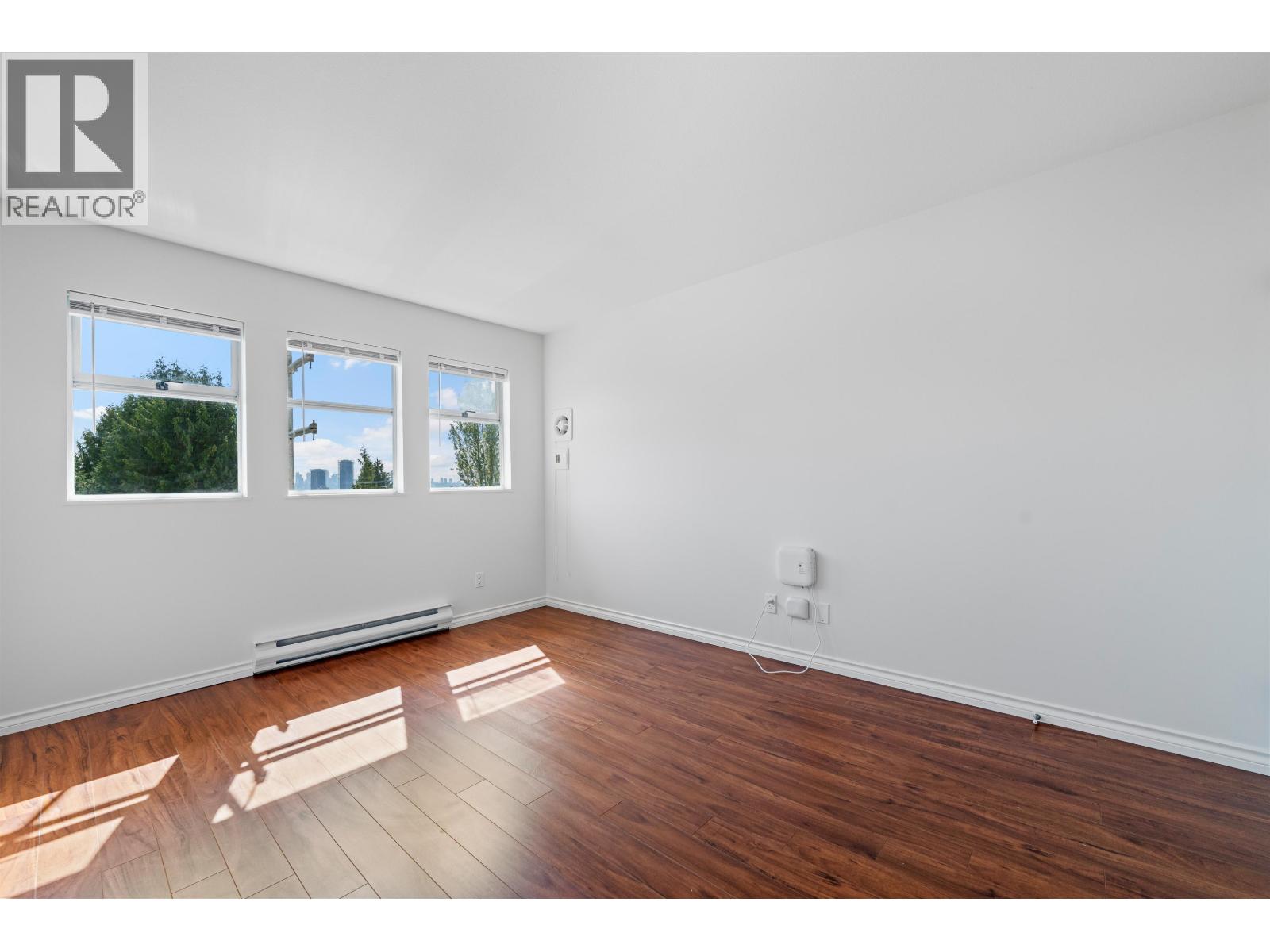 Photo 17 of 211 5335 Hastings Street, Burnaby BC
