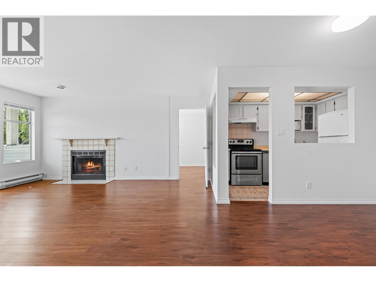 Photo 7 of 211 5335 Hastings Street, Burnaby BC