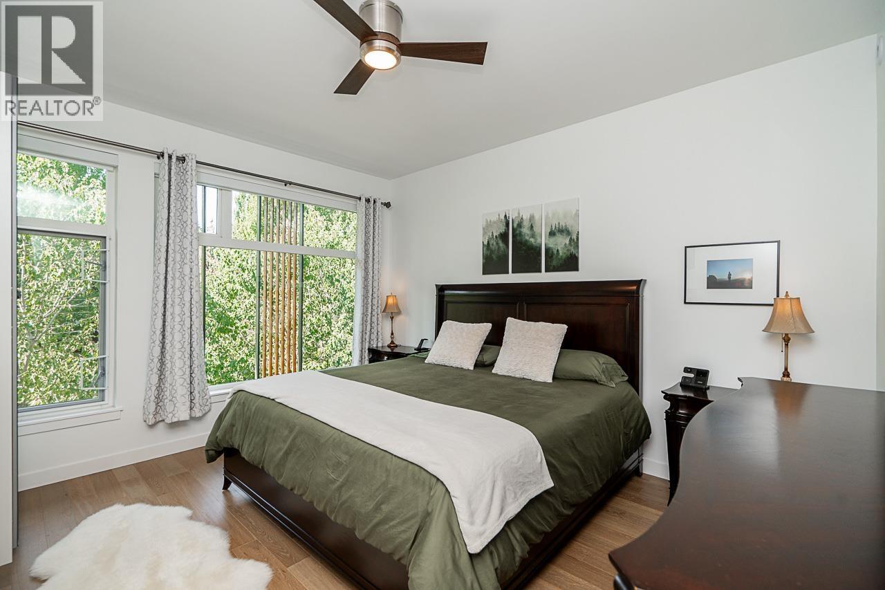 Photo 15 of 102 1205 Harold Road, North Vancouver BC