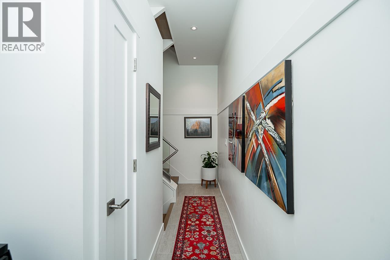 Photo 24 of 102 1205 Harold Road, North Vancouver BC