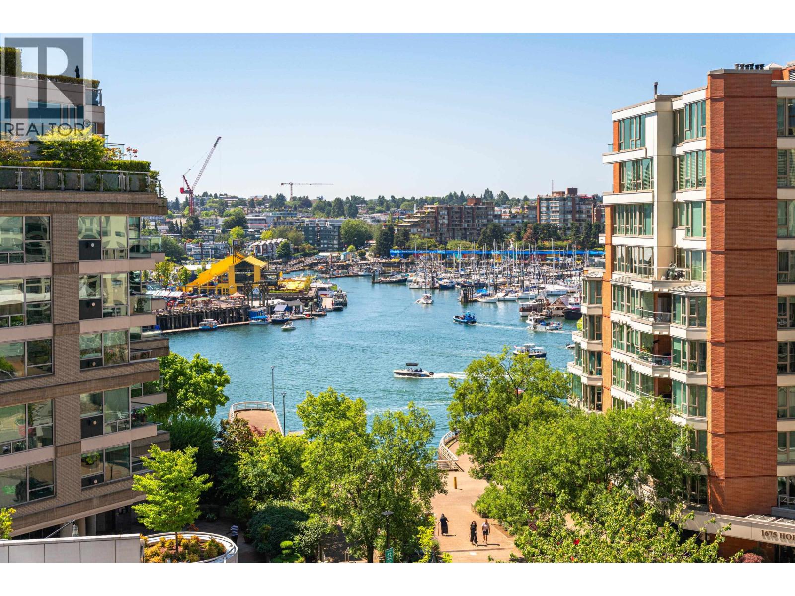 Photo 2 of 805 1500 Hornby Street, Vancouver BC