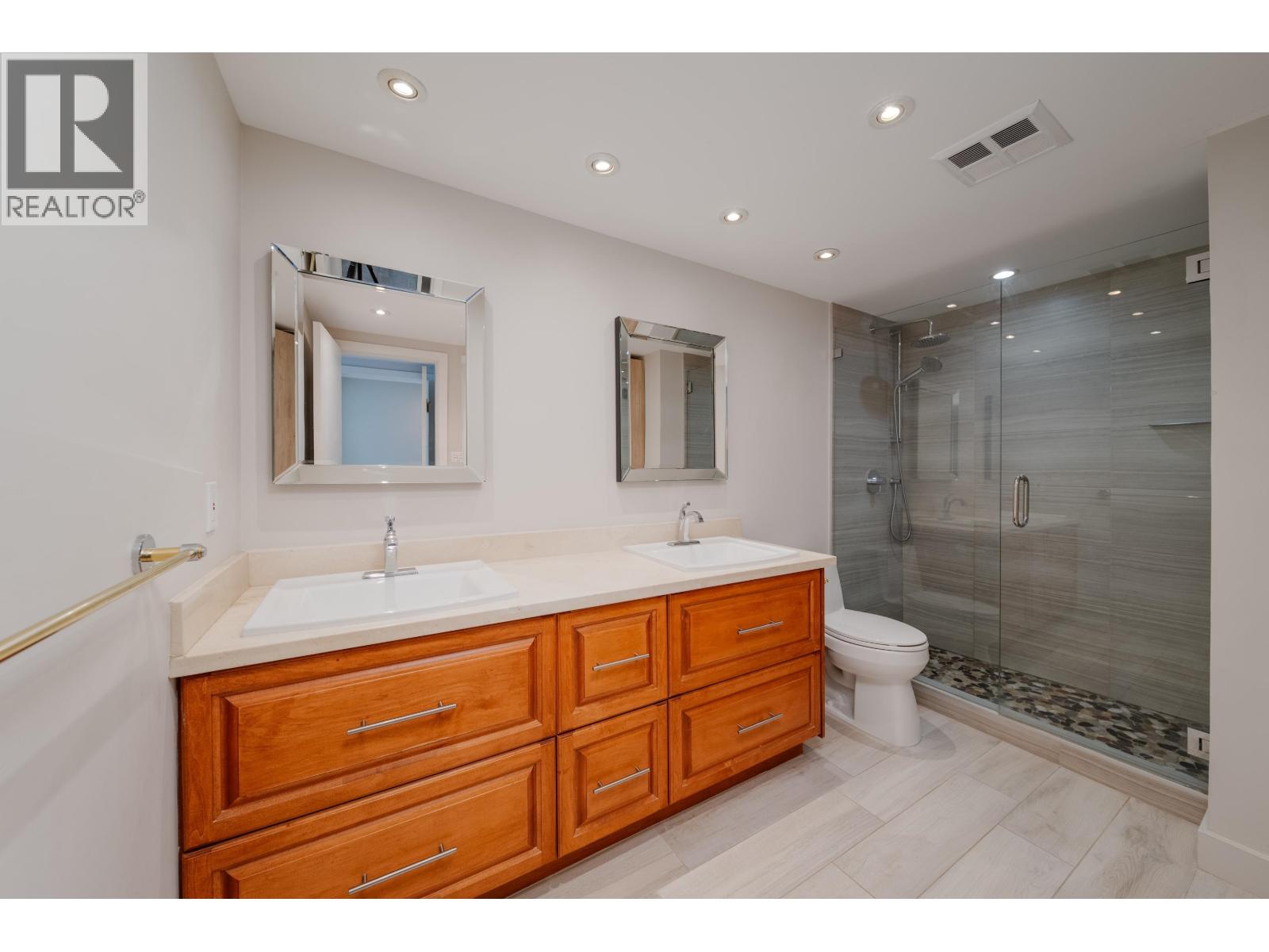 Photo 21 of 805 1500 Hornby Street, Vancouver BC