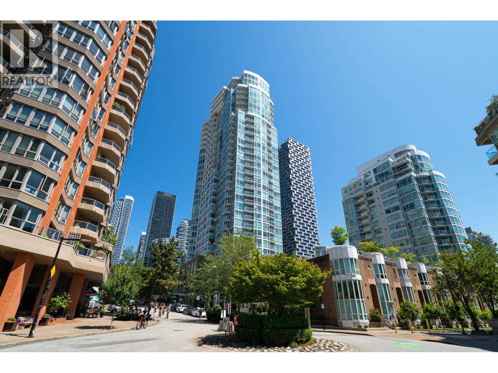 Photo 4 of 805 1500 Hornby Street, Vancouver BC