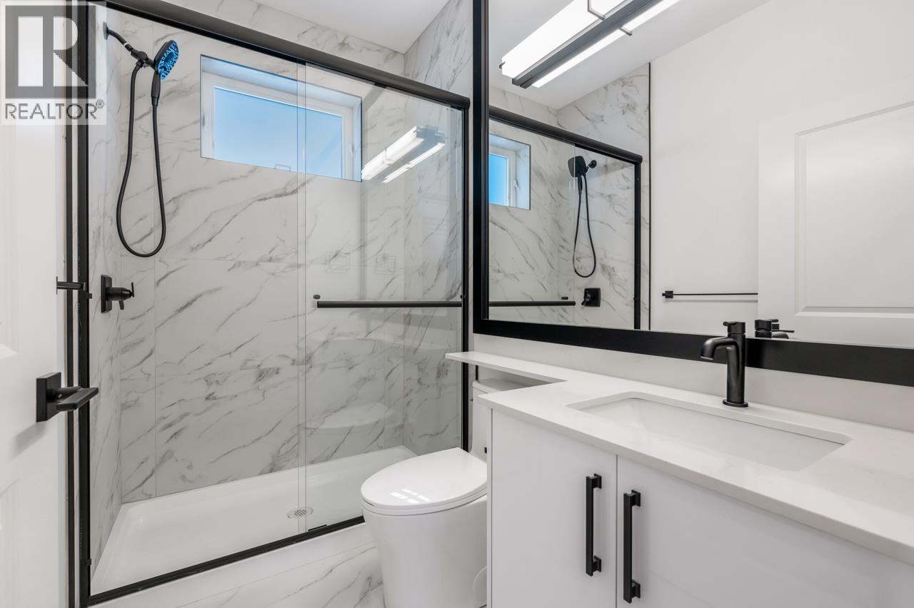 Photo 15 of 1 3090 Vanness Avenue, Vancouver BC